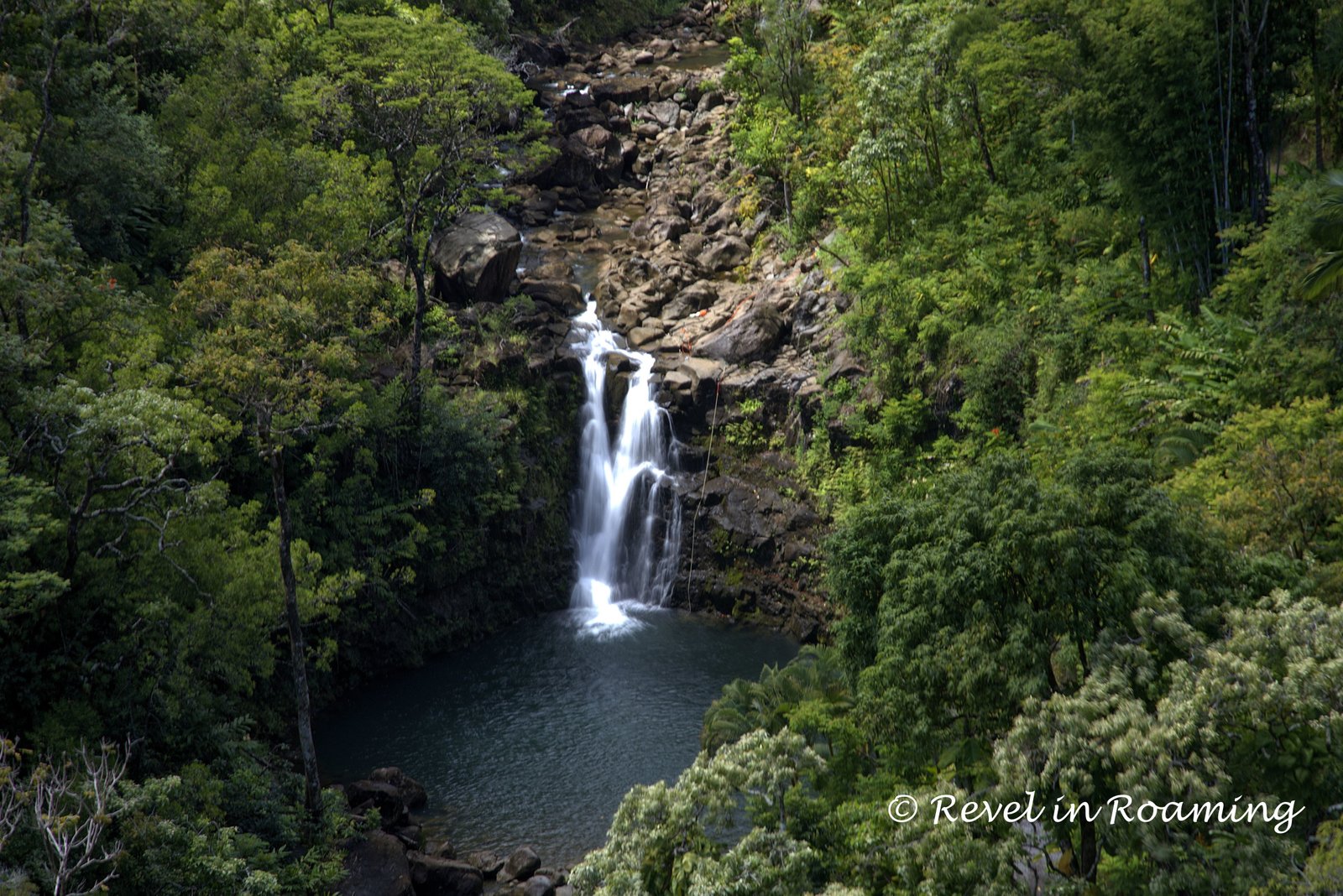 Puohokamoa Falls